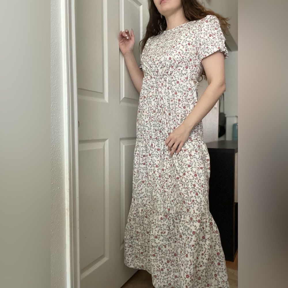 WAYF Plaza Ditsy Floral Tiered‎ Cotton Cut-Out Maxi Dress Sz Small Puff Sleeve